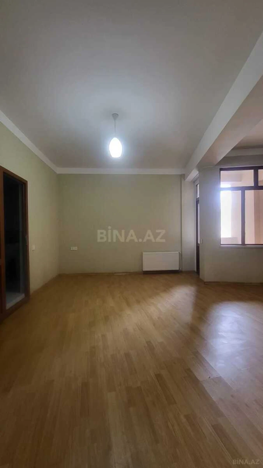 Satılır 3 otaqlı mənzil 125 m²