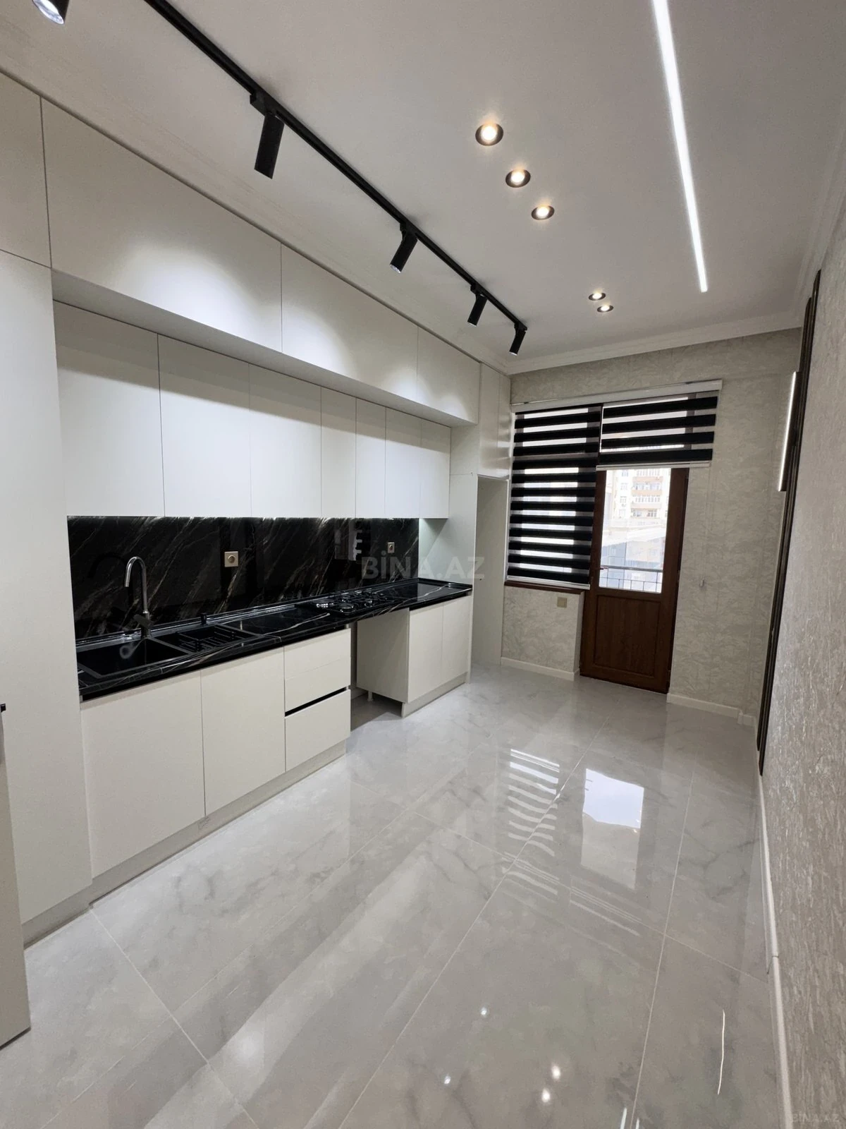 Satılır 3 otaqlı mənzil 100 m²