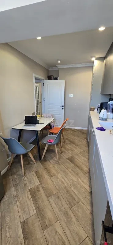 Satılır 3 otaqlı mənzil 70 m²