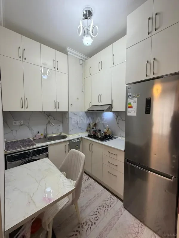 Satılır 2 otaqlı mənzil 50 m²