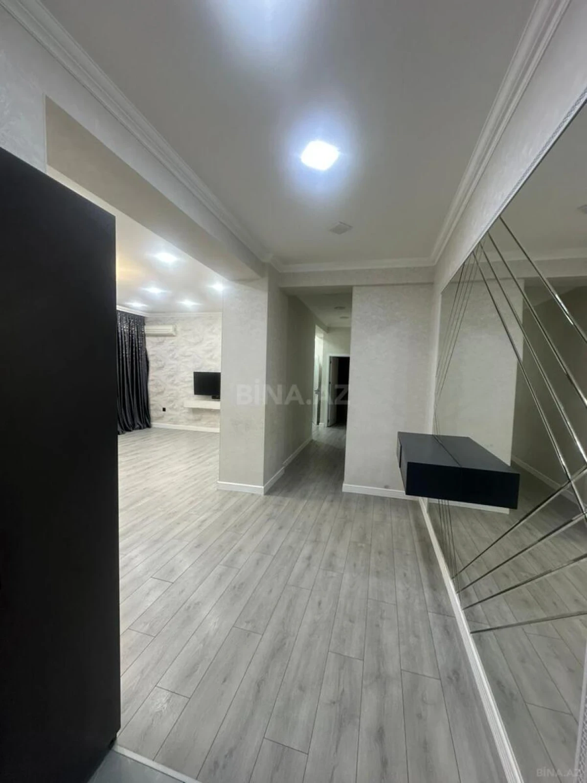 Kirayə verilir 3 otaqlı mənzil 110 m²