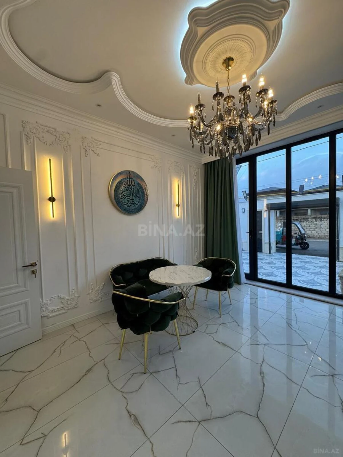 Kirayə verilir 6 otaqlı həyət evi 250 m²