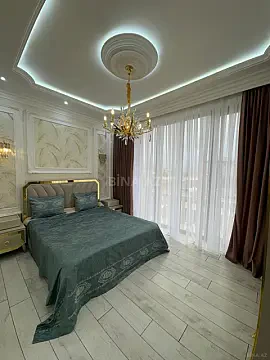 Kirayə verilir 6 otaqlı həyət evi 250 m²