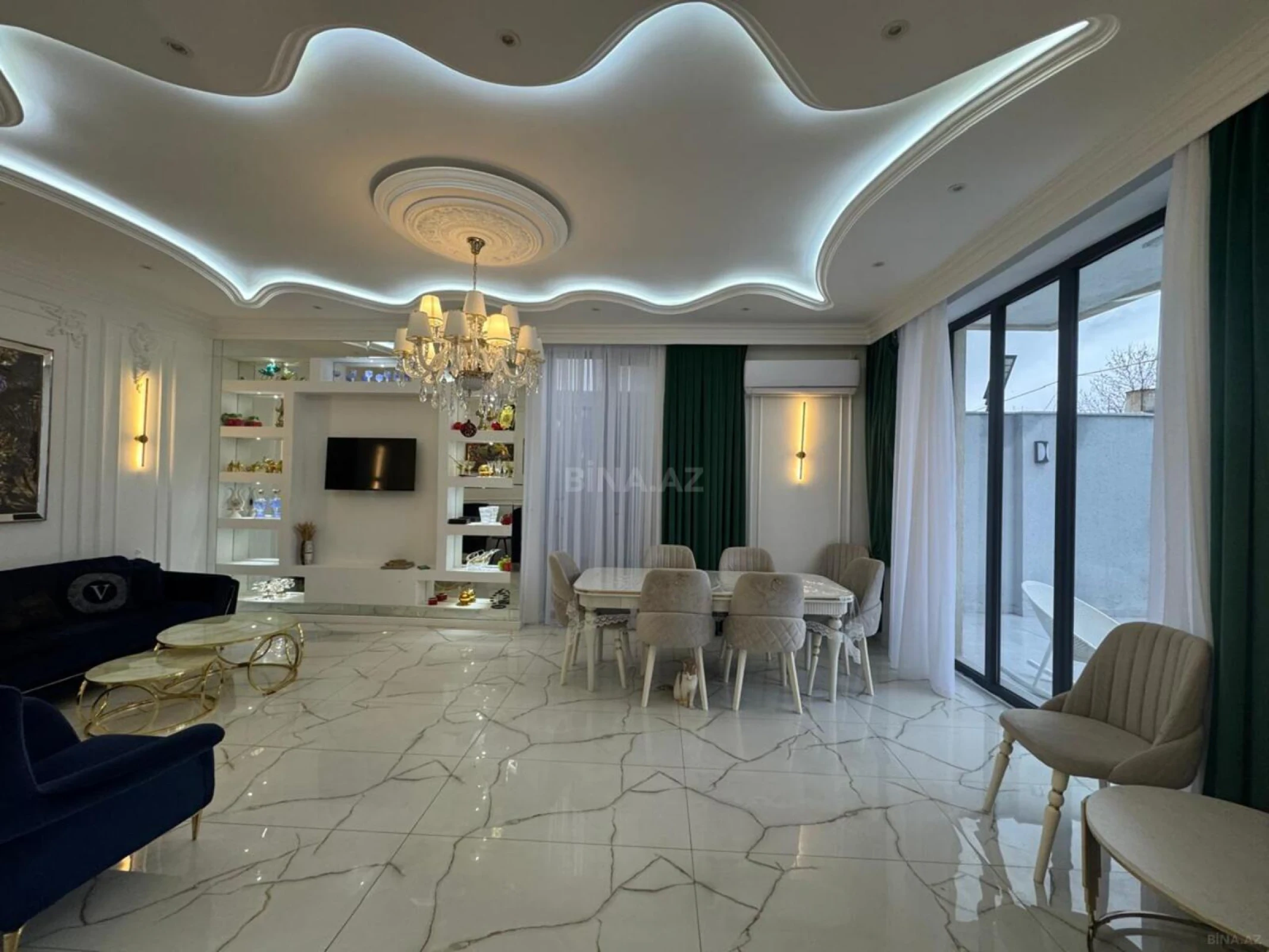 Kirayə verilir 6 otaqlı həyət evi 250 m²
