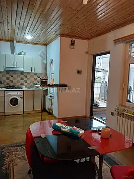 Kirayə verilir 2 otaqlı həyət evi 45 m² — Bakı, İnşaatçılar 2 otaq 45.00 m²
