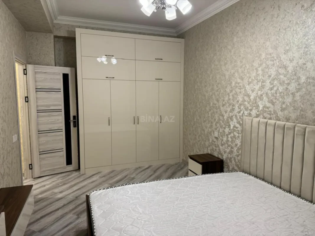 Kirayə verilir 2 otaqlı mənzil 100 m²