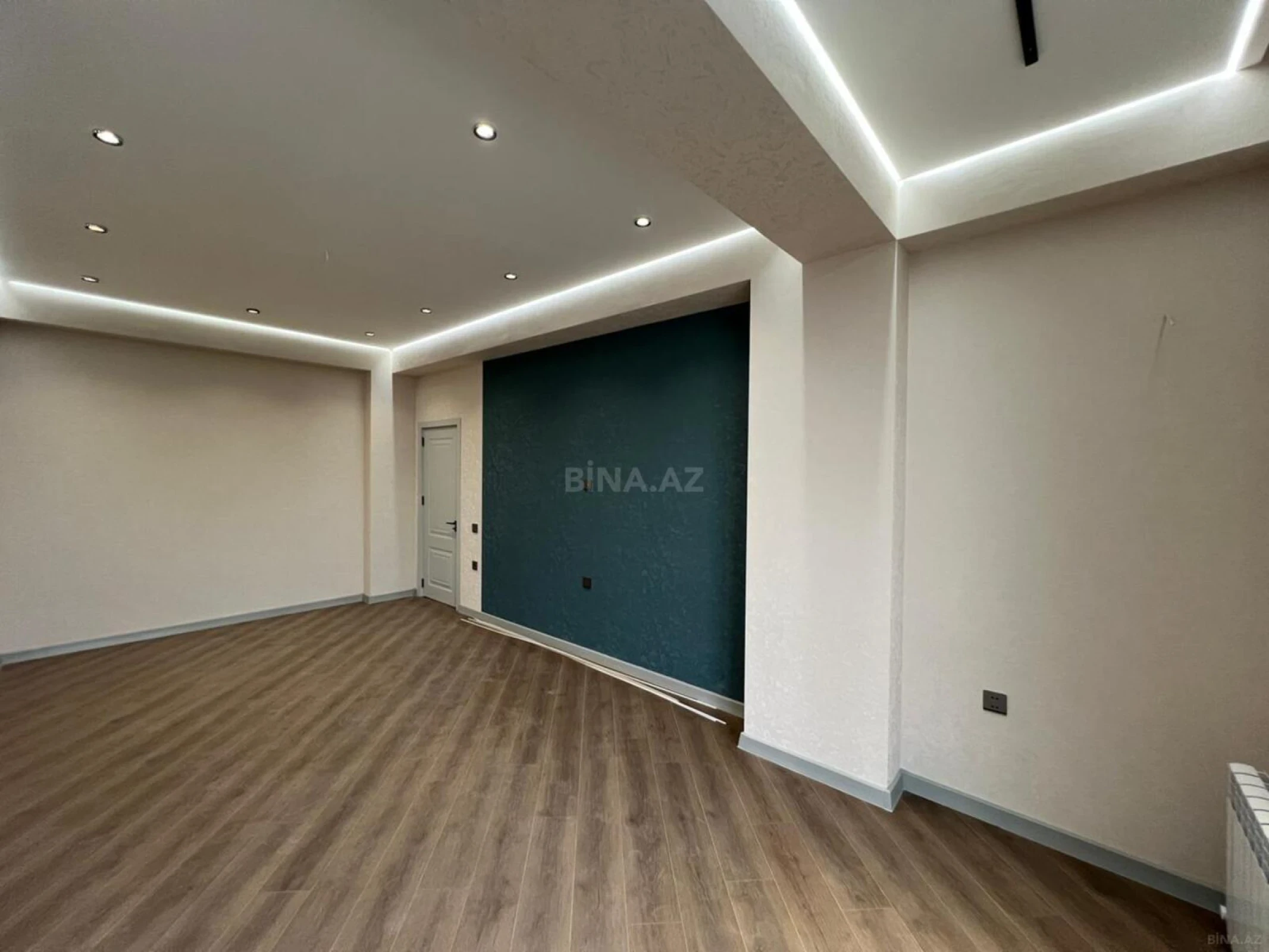 Satılır 3 otaqlı mənzil 98 m²