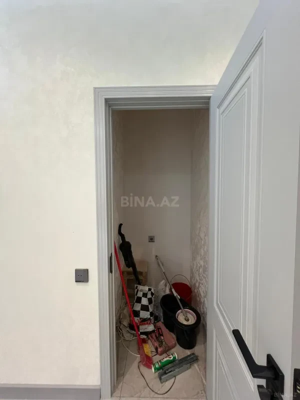 Satılır 3 otaqlı mənzil 98 m²