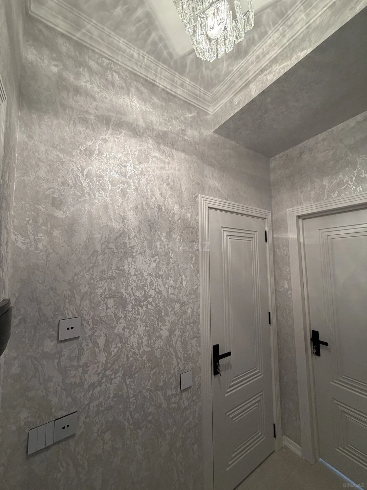 Satılır 3 otaqlı mənzil 84.1 m²