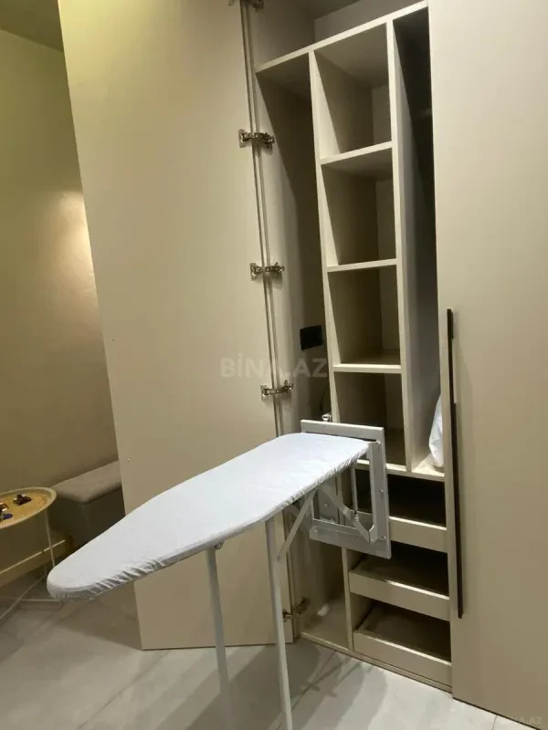 Kirayə verilir 2 otaqlı mənzil 75 m²