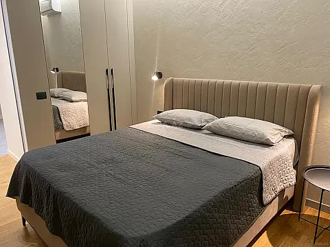 Kirayə verilir 2 otaqlı mənzil 75 m²