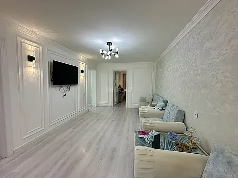 Satılır 2 otaqlı mənzil 43.6 m²