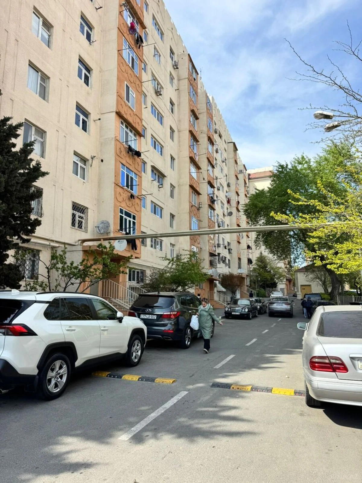 Satılır 3 otaqlı mənzil 90 m²