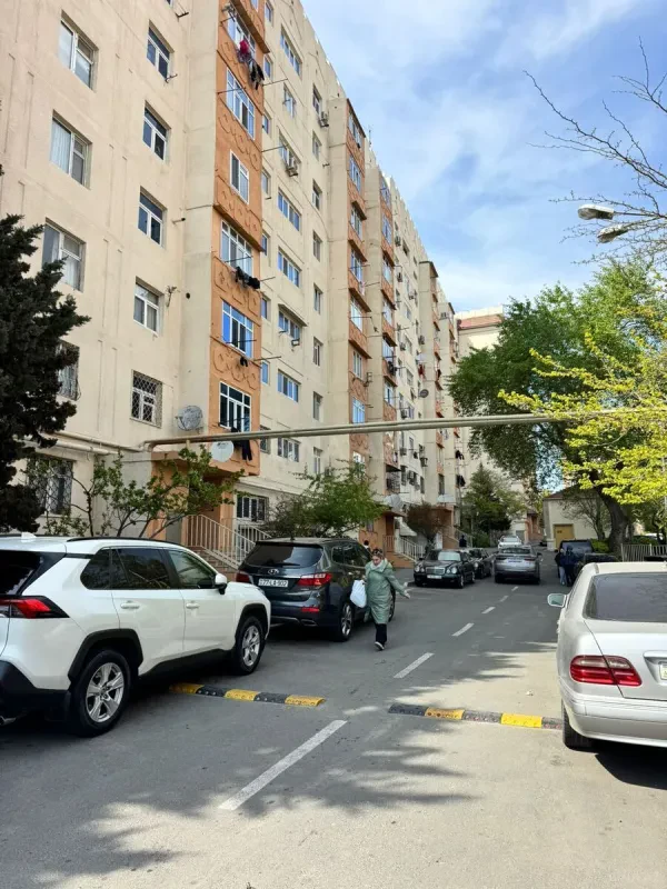 Satılır 3 otaqlı mənzil 90 m²