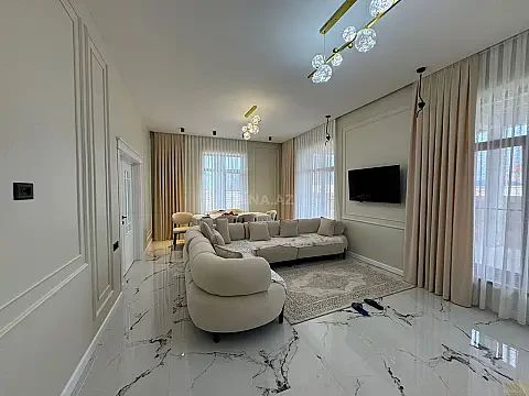 Satılır 3 otaqlı həyət evi 160 m² — Bakı, Novxanı 3 otaq 160.00 m²