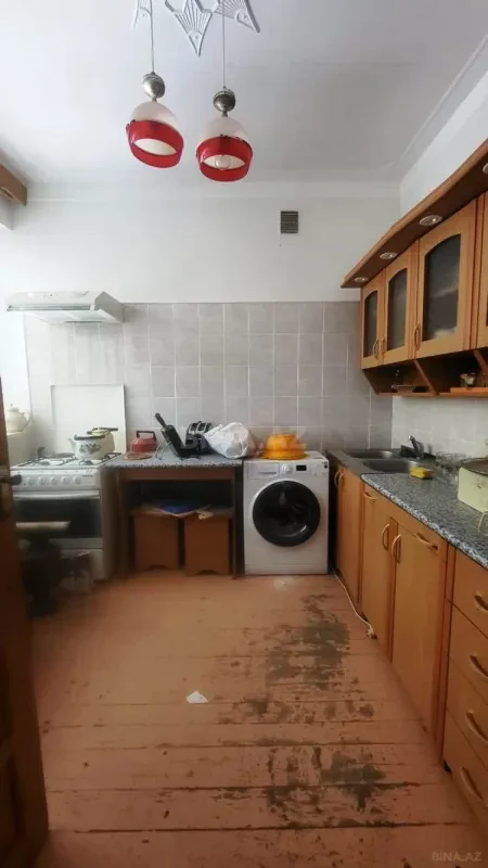 Satılır 5 otaqlı həyət evi 160 m²