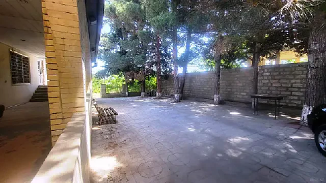 Satılır 5 otaqlı həyət evi 160 m²