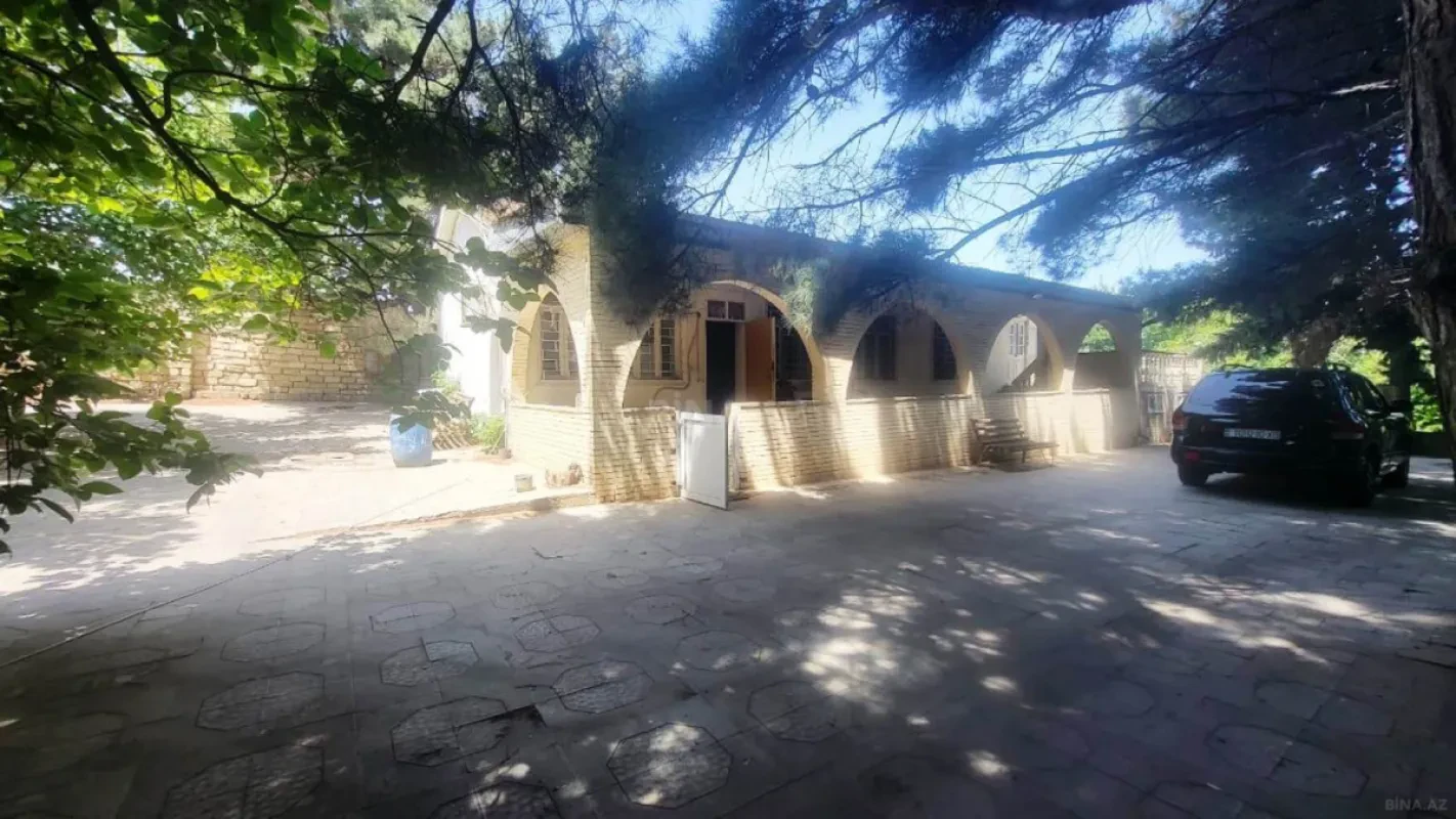 Satılır 5 otaqlı həyət evi 160 m²