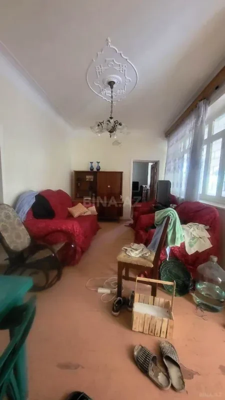 Satılır 5 otaqlı həyət evi 160 m²