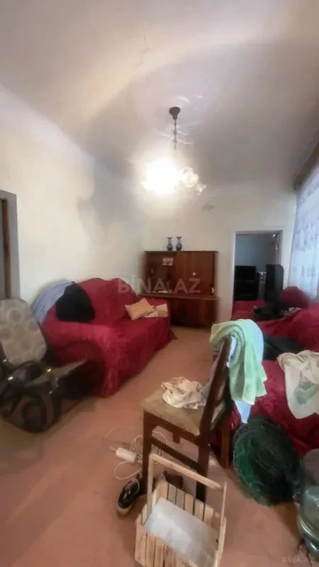 Satılır 5 otaqlı həyət evi 160 m²