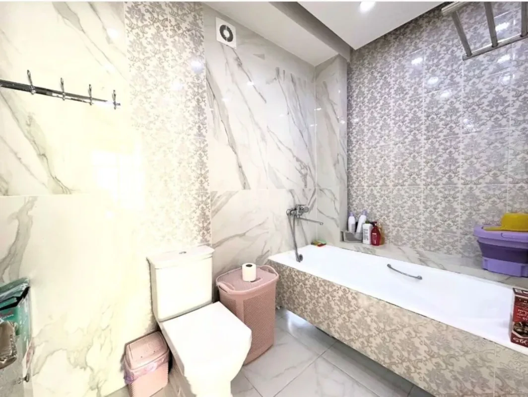 Kirayə verilir 3 otaqlı mənzil 120 m²