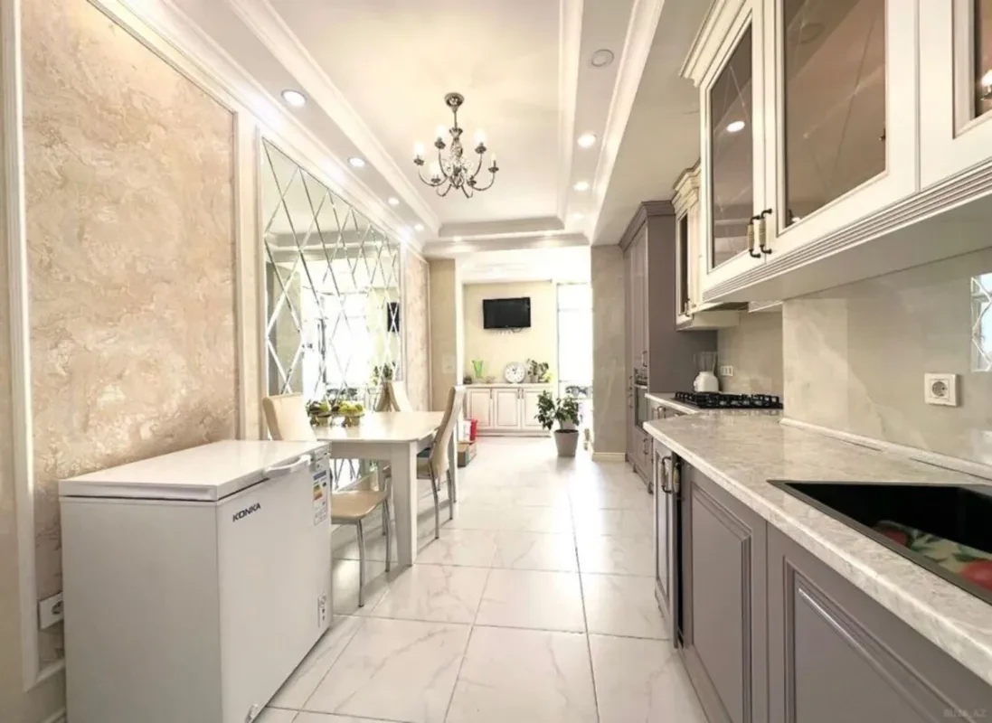 Kirayə verilir 3 otaqlı mənzil 120 m²