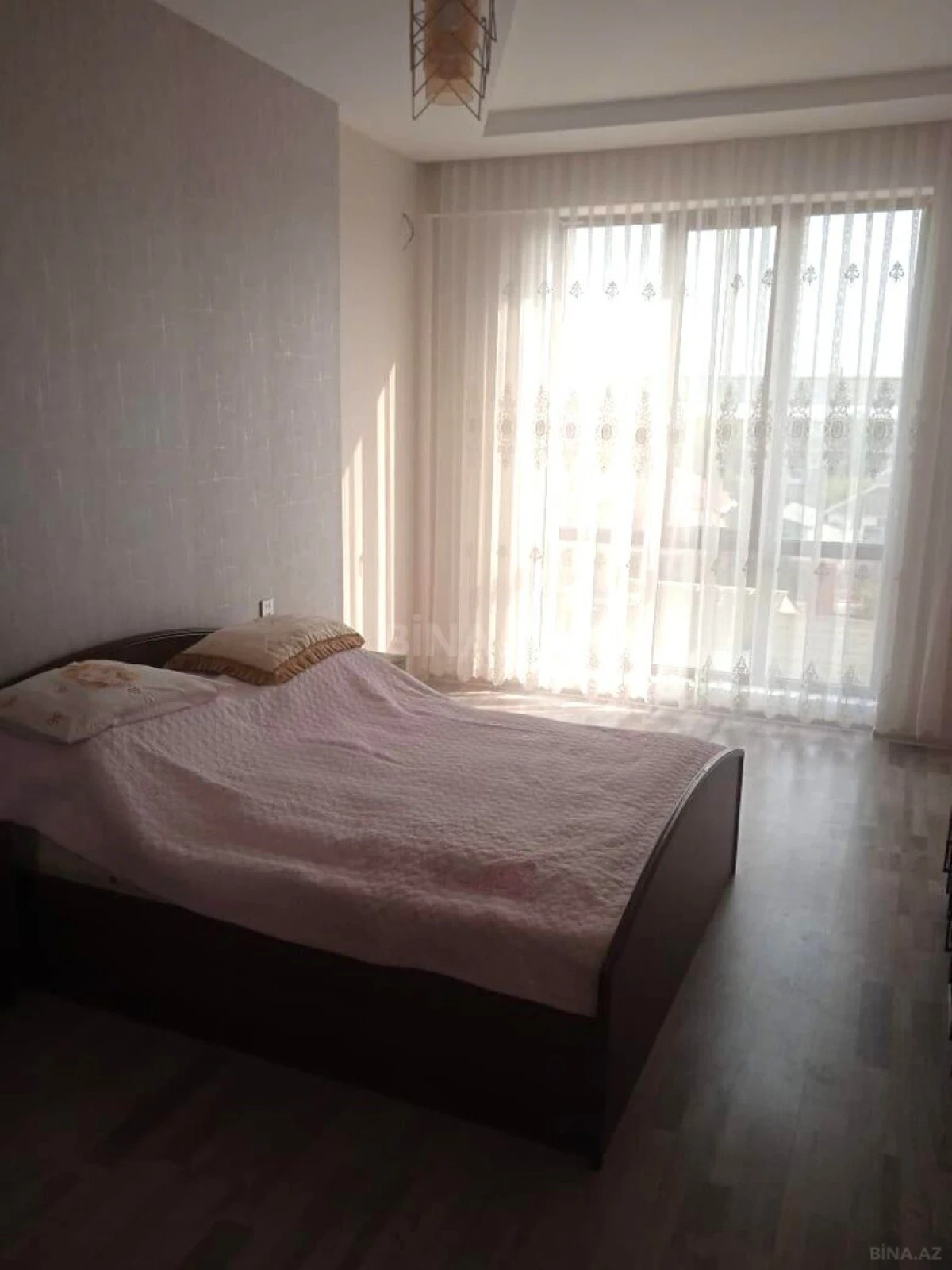 Kirayə verilir 3 otaqlı mənzil 90 m²