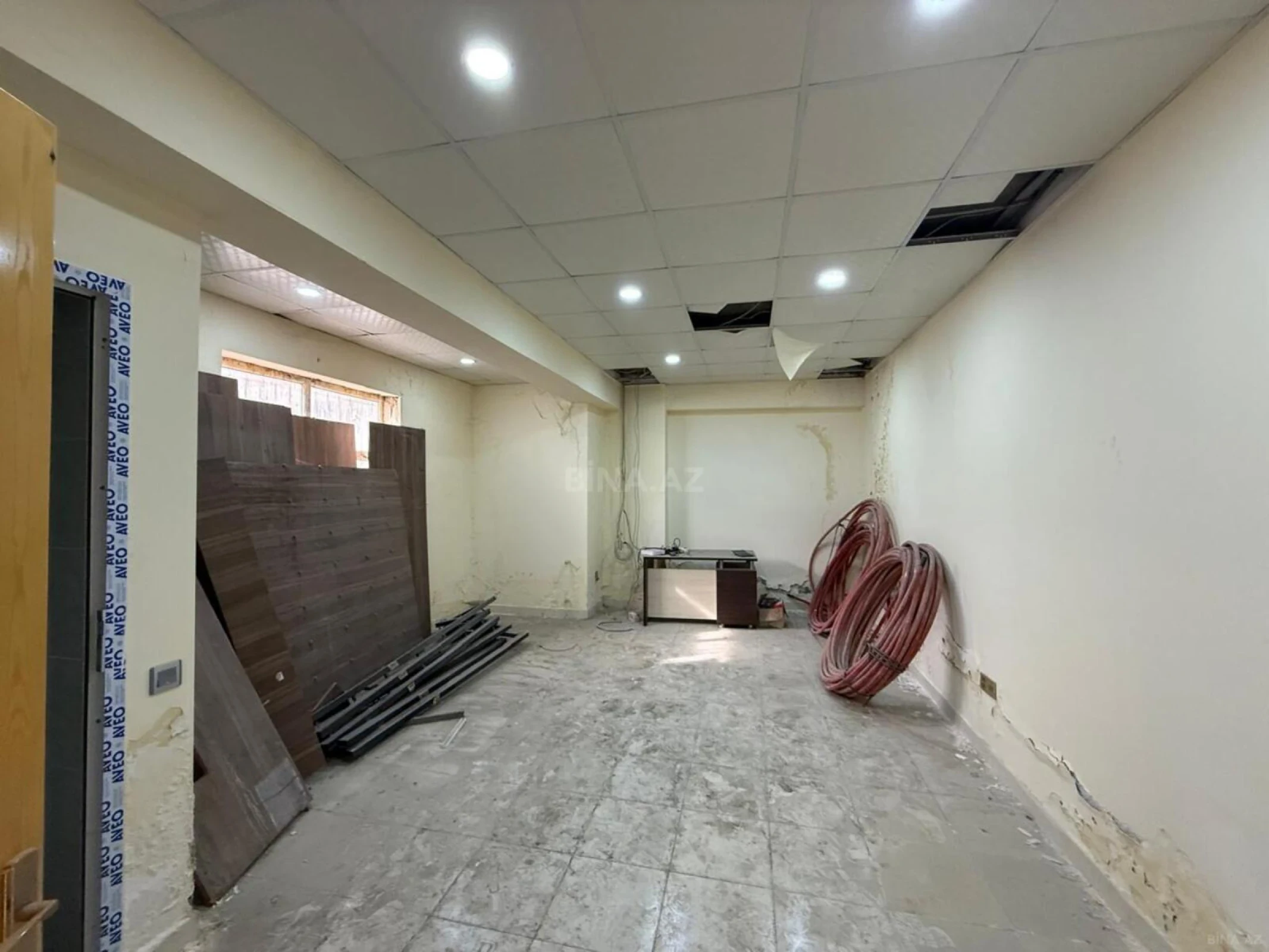 Kirayə verilir obyekt 300 m²