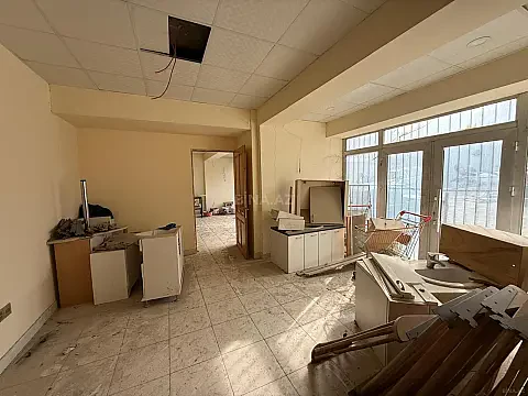 Kirayə verilir obyekt 300 m²