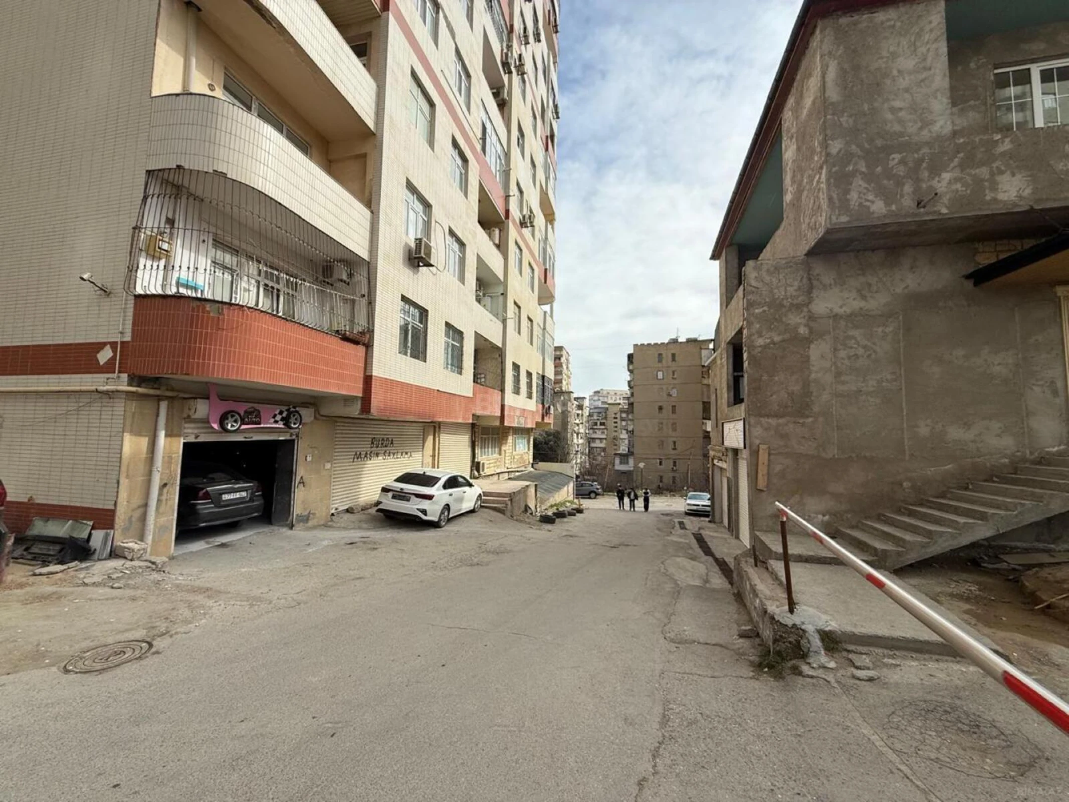 Kirayə verilir obyekt 300 m²
