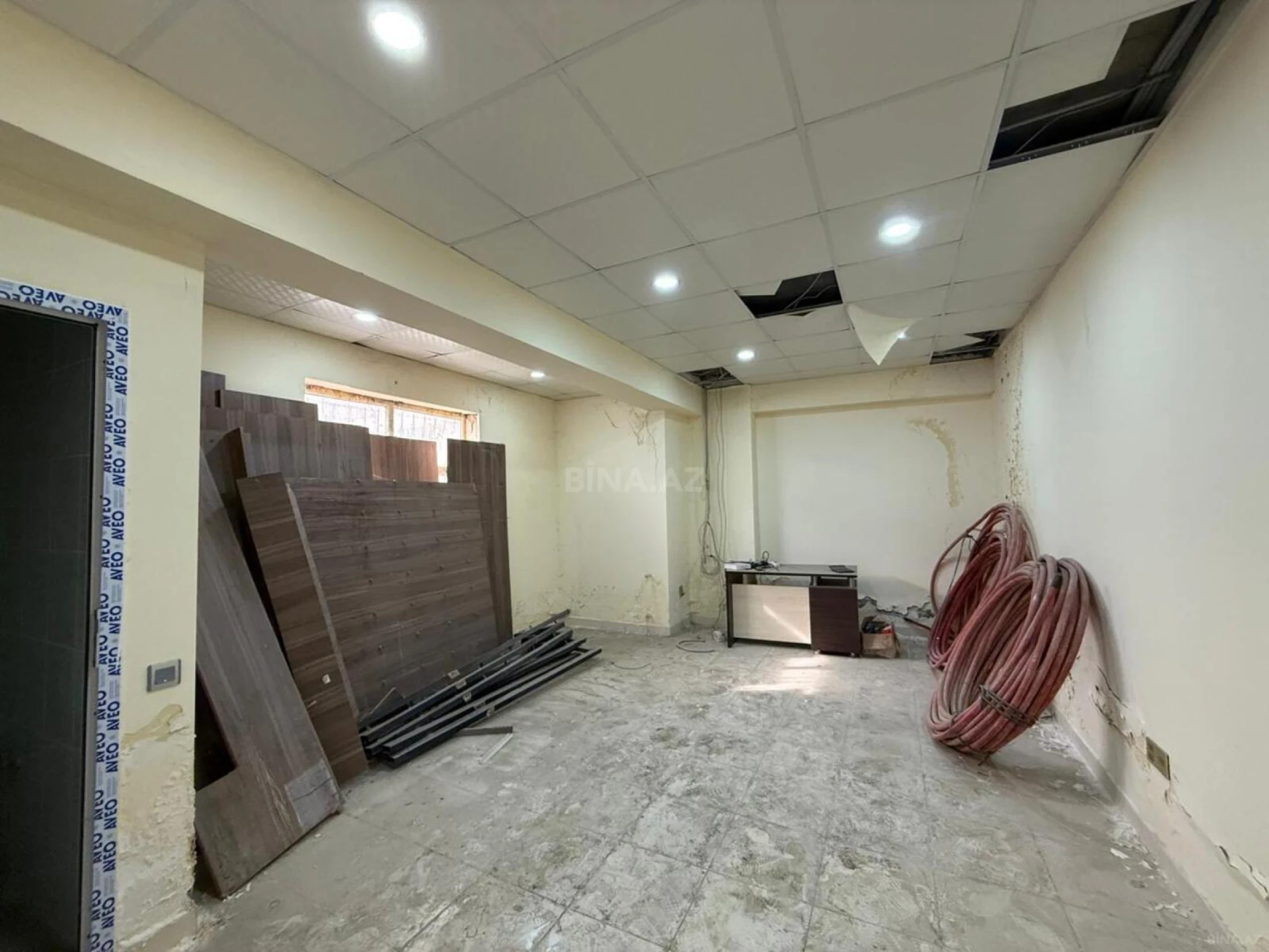 Kirayə verilir obyekt 300 m²