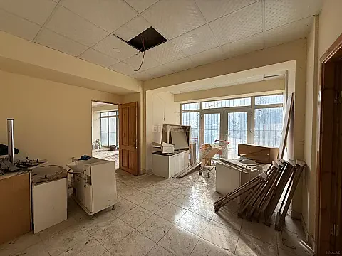Kirayə verilir obyekt 300 m²