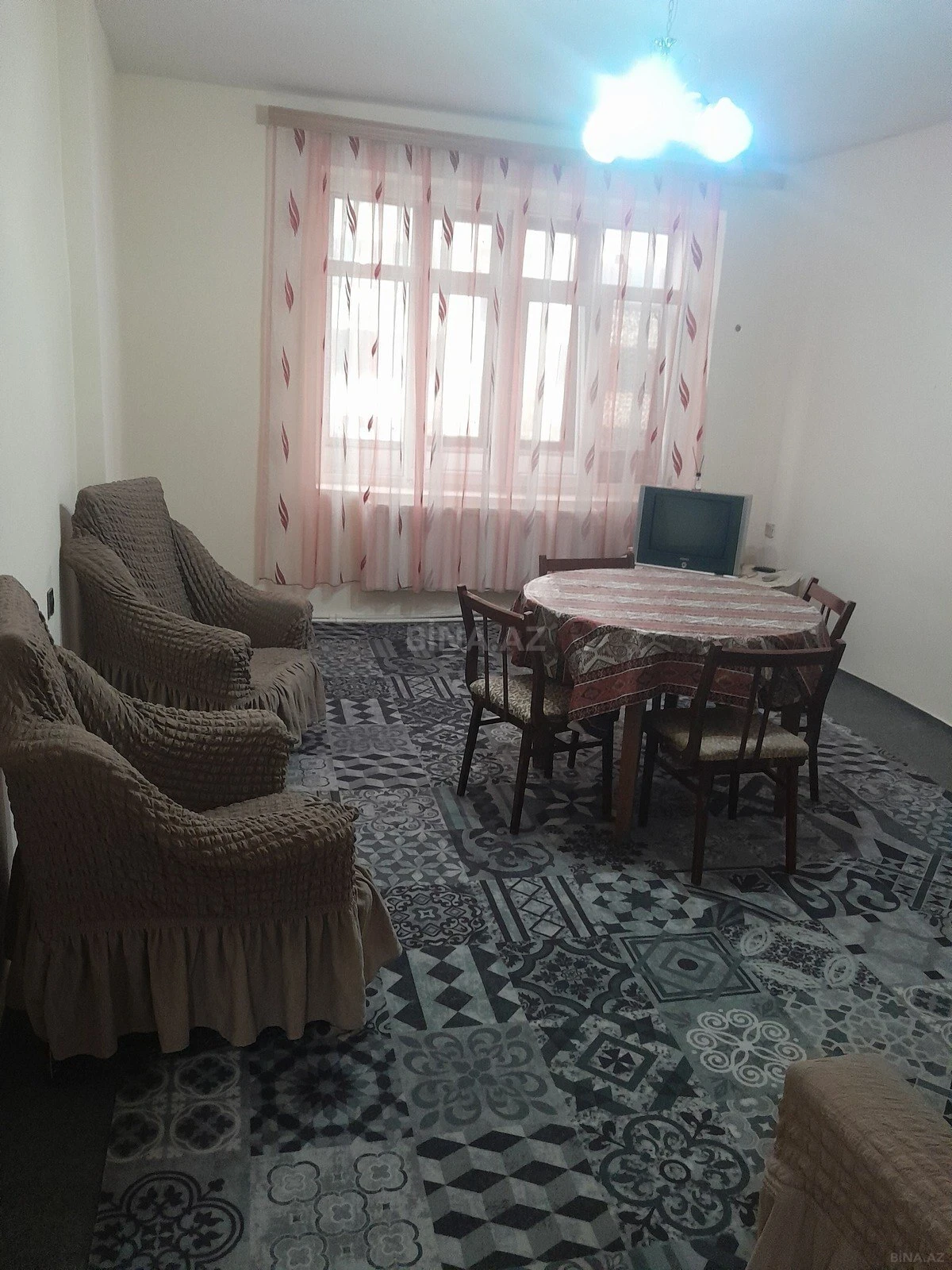 Satılır 2 otaqlı mənzil 56 m²