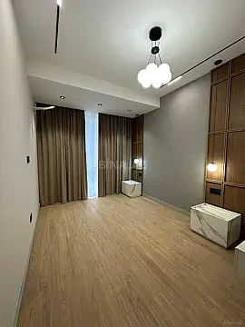 Satılır 3 otaqlı mənzil 145 m²