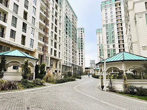 Satılır 3 otaqlı mənzil 145 m² — Bakı 3 otaq 145.00 m²