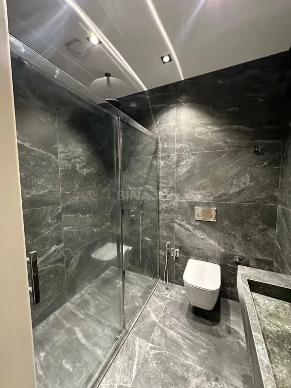 Satılır 3 otaqlı mənzil 145 m²