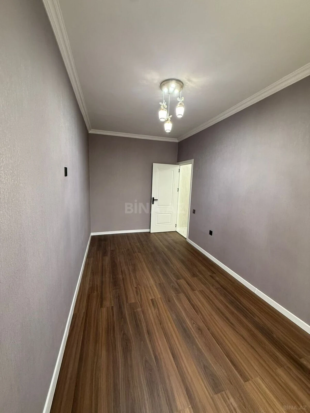 Satılır 2 otaqlı mənzil 70 m²