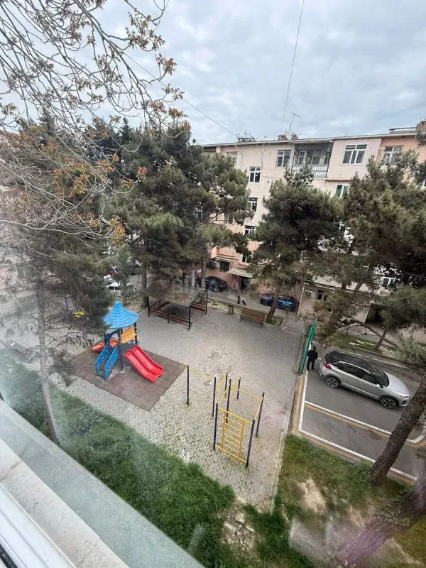 Satılır 2 otaqlı mənzil 70 m²