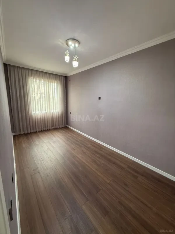 Satılır 2 otaqlı mənzil 70 m²
