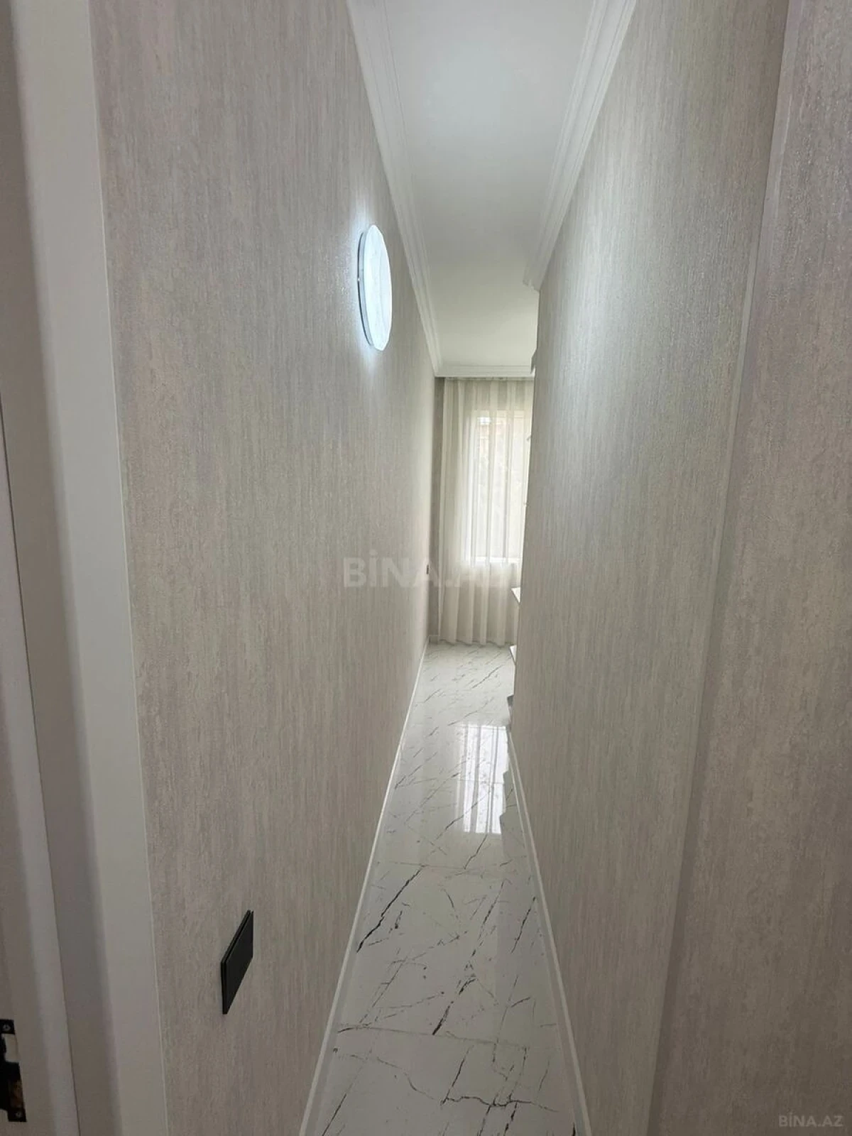 Satılır 2 otaqlı mənzil 70 m²
