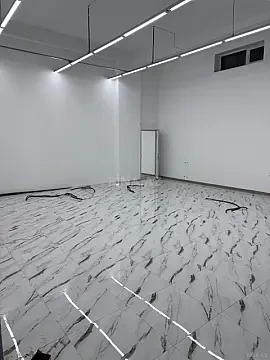 Kirayə verilir obyekt 140 m²
