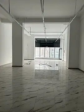 Kirayə verilir obyekt 140 m² — Bakı 140.00 m²