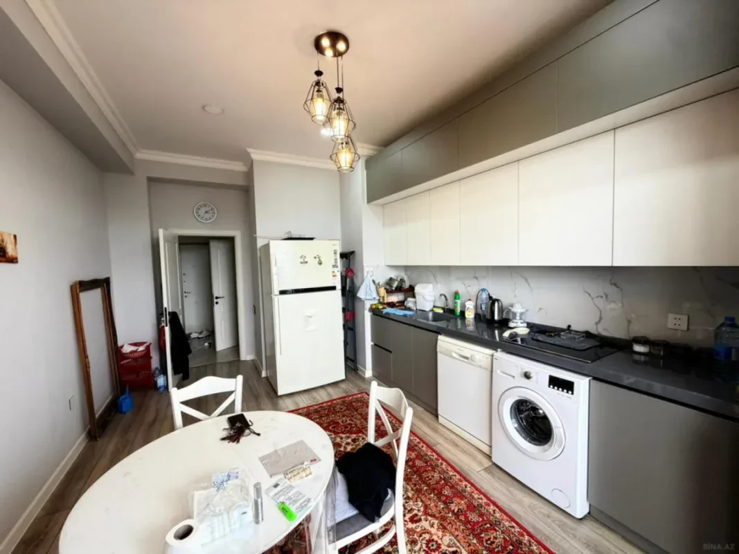 Kirayə verilir 3 otaqlı mənzil 146 m²