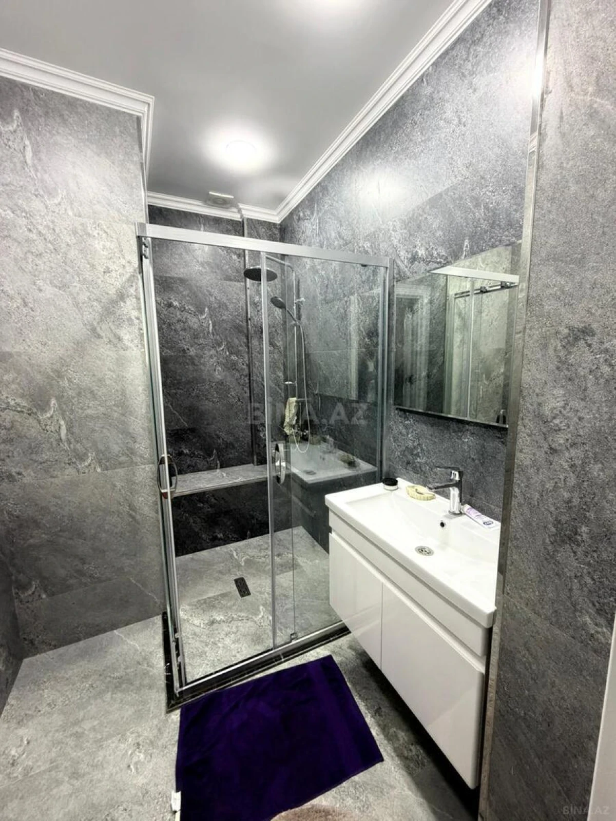 Kirayə verilir 3 otaqlı mənzil 146 m²