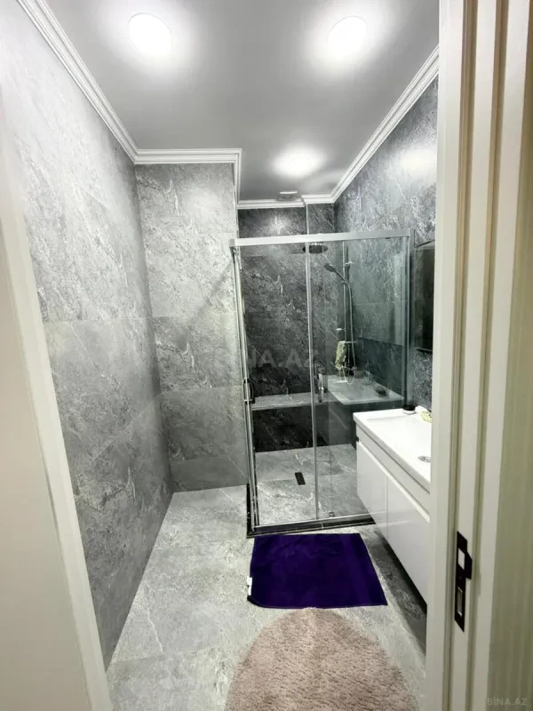Kirayə verilir 3 otaqlı mənzil 146 m²