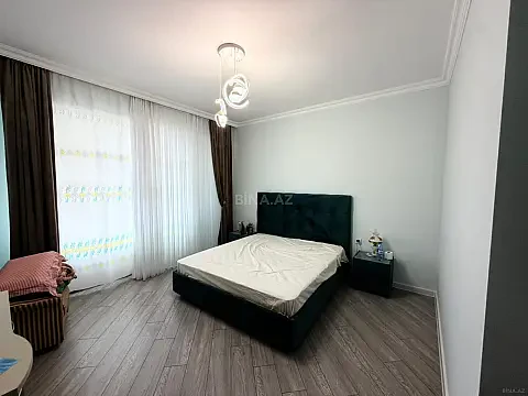 Kirayə verilir 3 otaqlı mənzil 146 m²