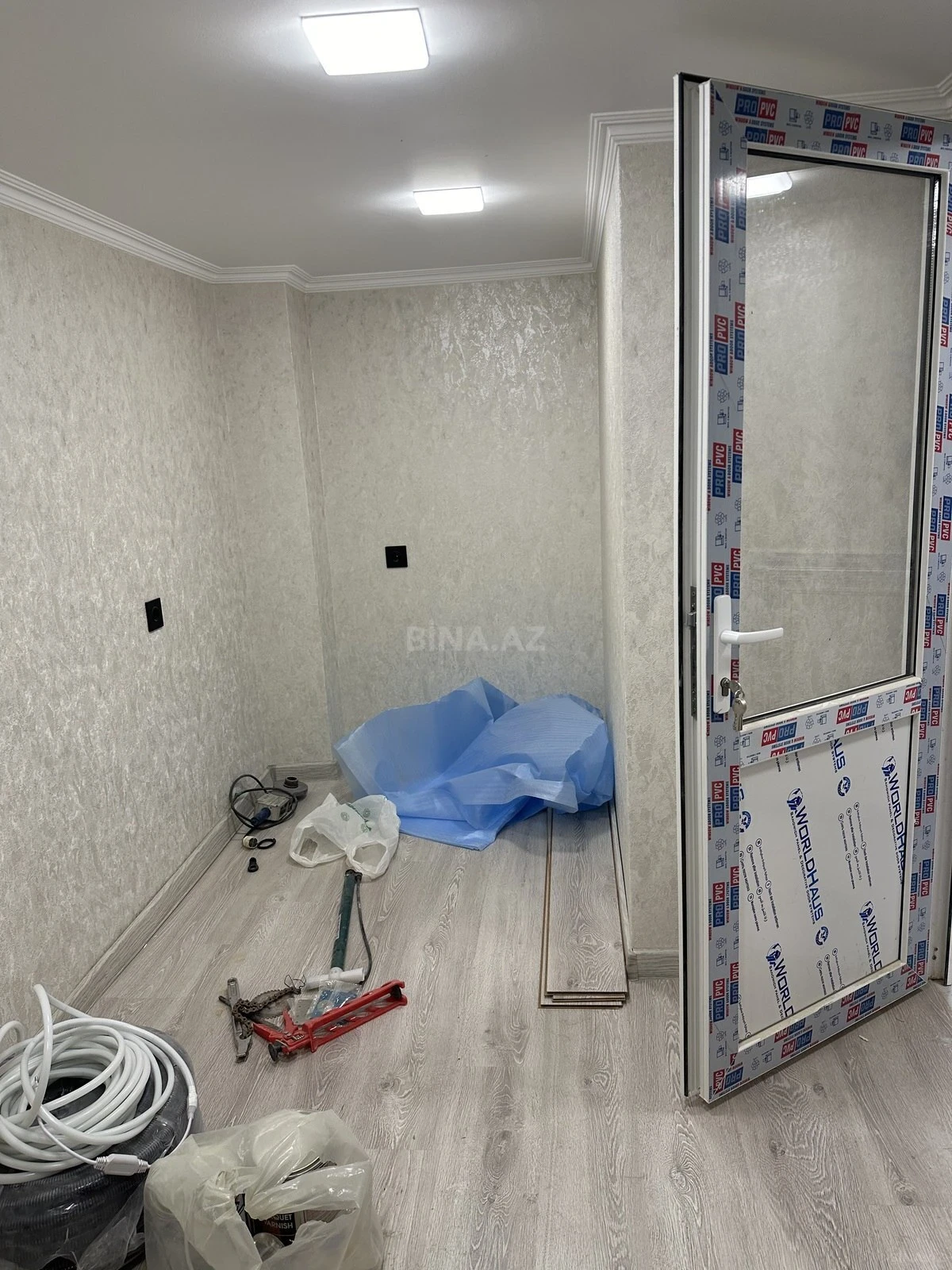 Satılır obyekt 40 m²