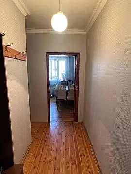 Satılır 4 otaqlı mənzil 105 m²