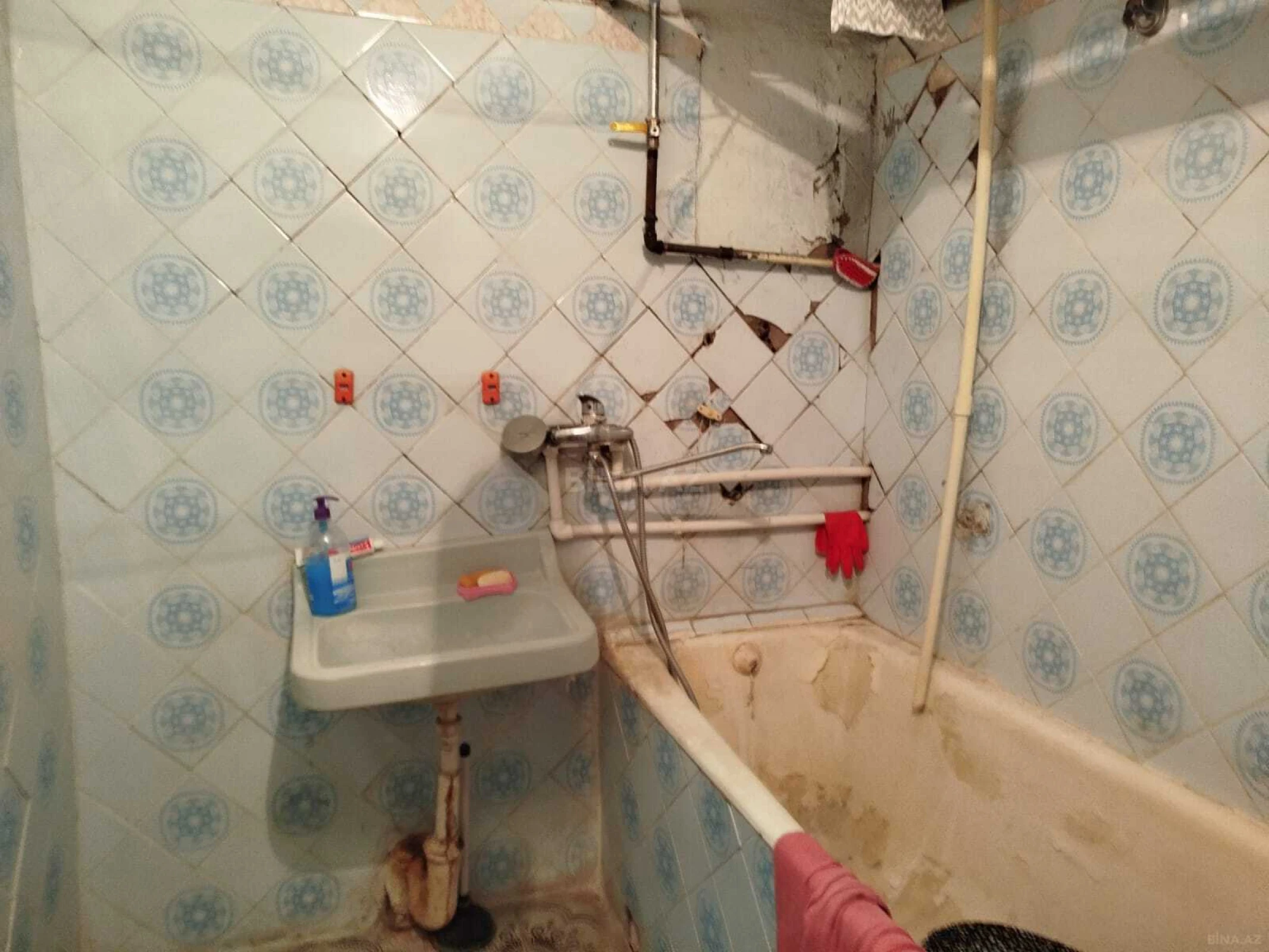 Satılır 4 otaqlı mənzil 105 m²