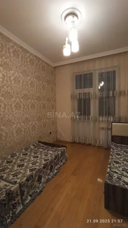 Satılır 4 otaqlı mənzil 105 m²